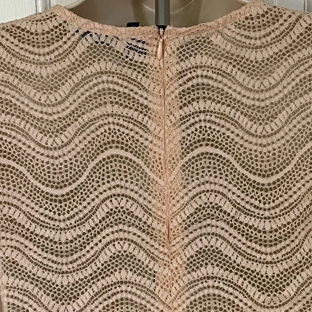 ZARA Peach Long Sleeve Round Neck Zip Back Scalloped Hem Crop Top size Medium